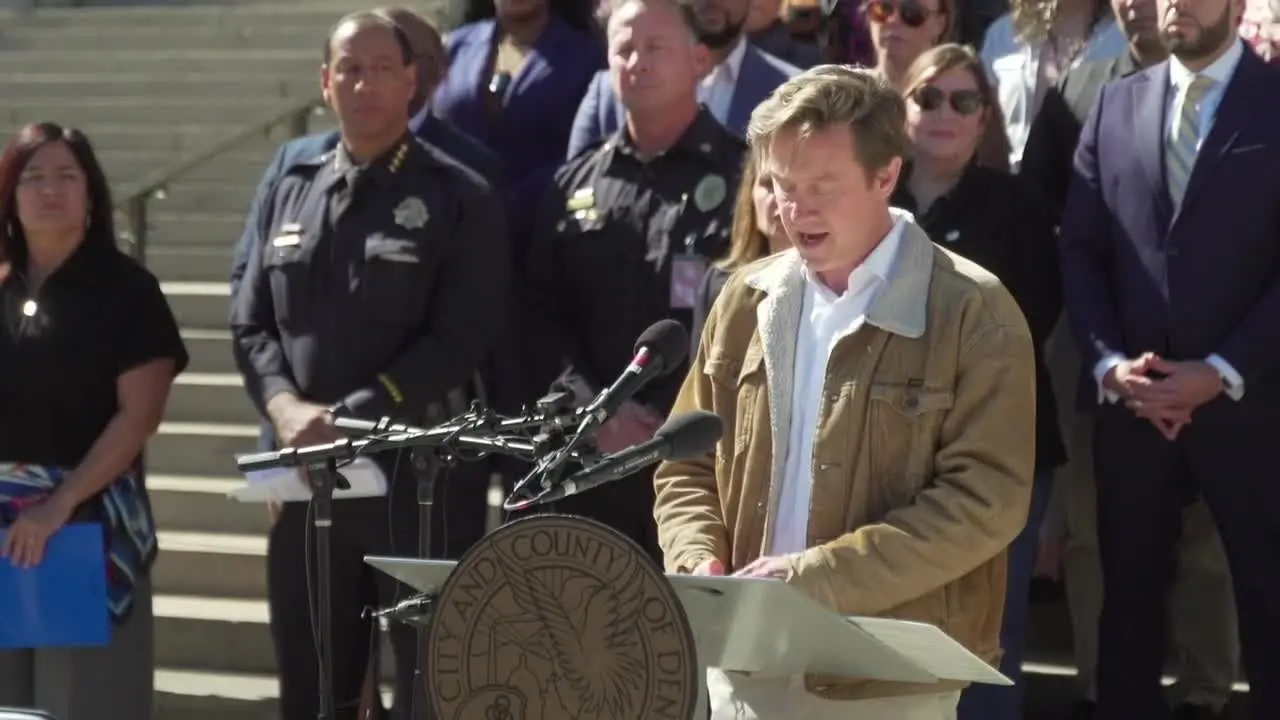 Denver Mayor Orders Police to Guard Protesters and Blocks ICE Access